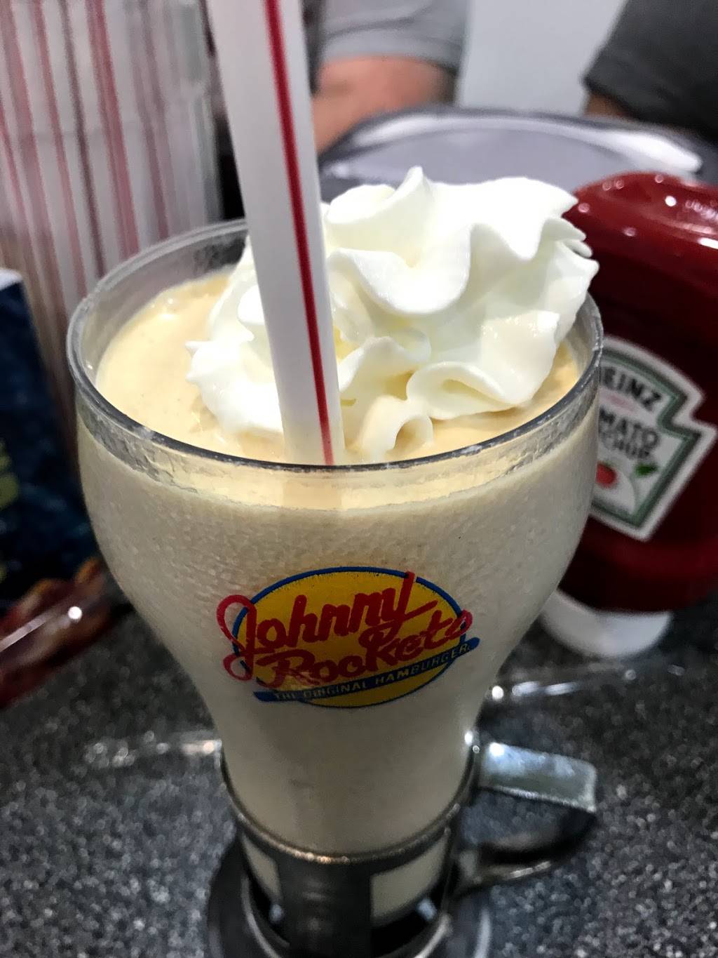 Johnny Rockets | restaurant | 1 N Galleria Dr Suite B-115, Middletown, NY 10941, USA | 8456927004 OR +1 845-692-7004