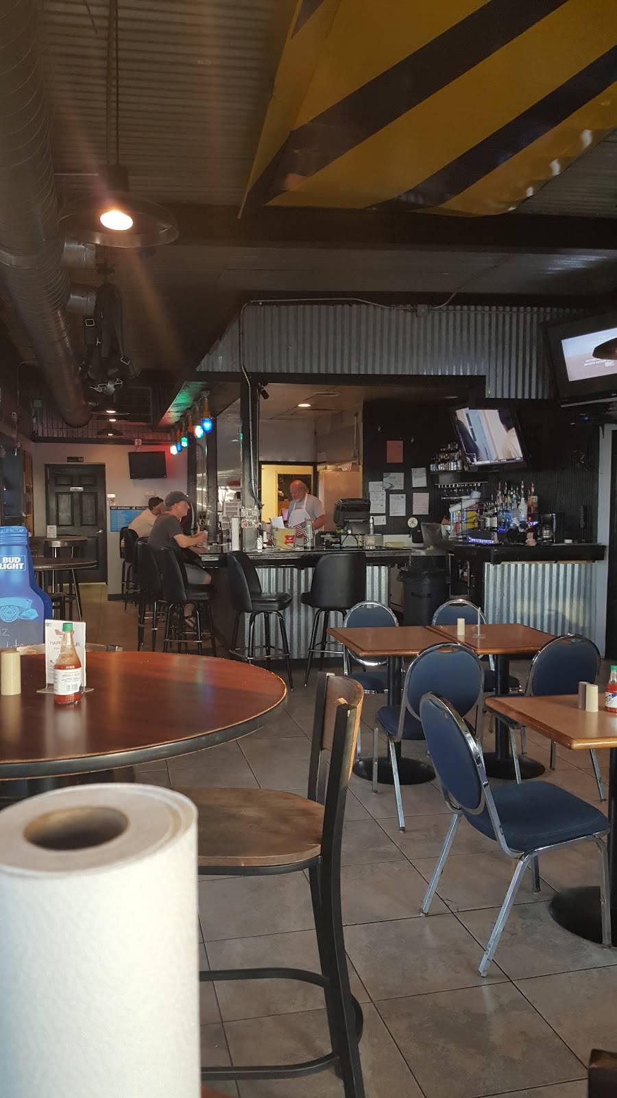 The Hangar Bar and Grill | restaurant | 800 Mitchell Field Rd, Bessemer, AL 35022, USA | 2054342121 OR +1 205-434-2121