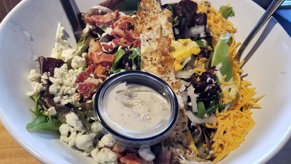 Smashburger | restaurant | 2904 S Santan Village Pkwy Ste 104, Gilbert, AZ 85295, USA | 4804203480 OR +1 480-420-3480