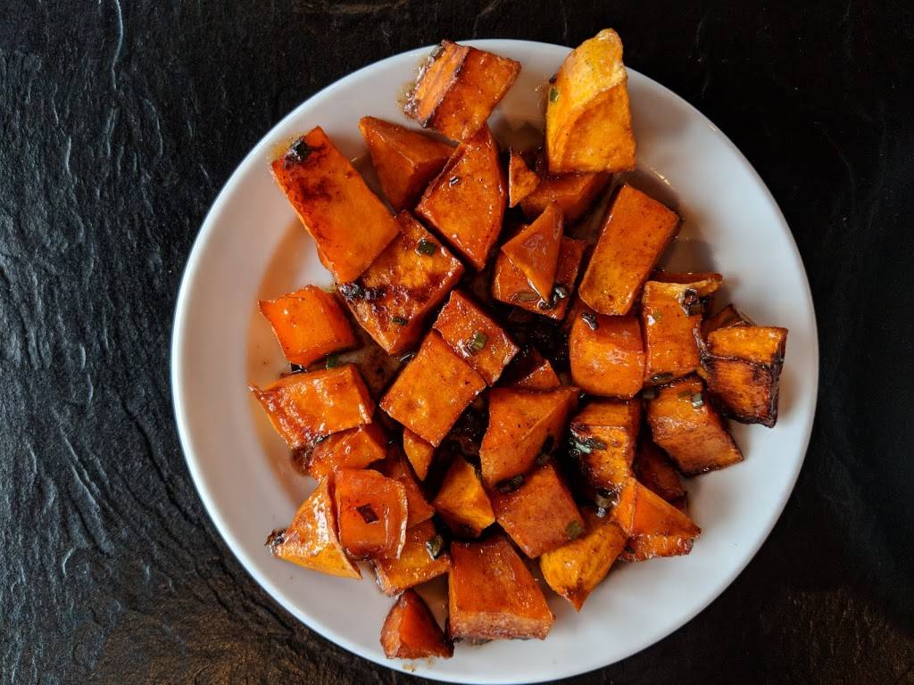 Le Petit Dejeuner | restaurant | 6470 E Jefferson Ave, Detroit, MI 48207, USA | 3137250257 OR +1 313-725-0257