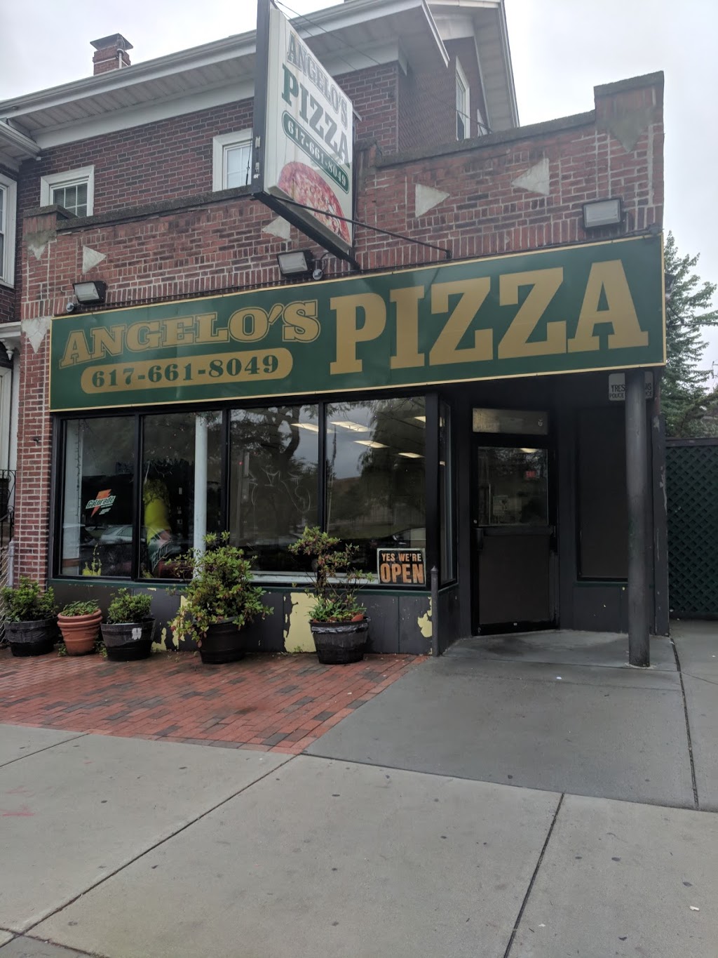 Angelos Pizza | restaurant | 444 Broadway, Cambridge, MA 02138, USA | 6176618049 OR +1 617-661-8049