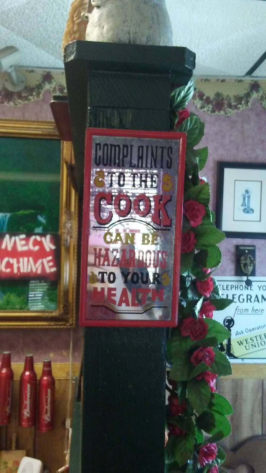 Lil Bit Kuntry | restaurant | 4999 71st Ave N, Pinellas Park, FL 33781, USA | 7275265544 OR +1 727-526-5544