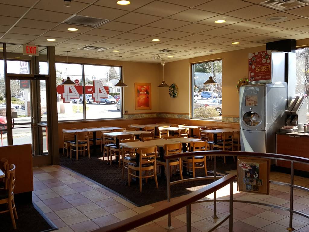 Wendys | restaurant | 1980 S 4th St, Allentown, PA 18103, USA | 6107974930 OR +1 610-797-4930