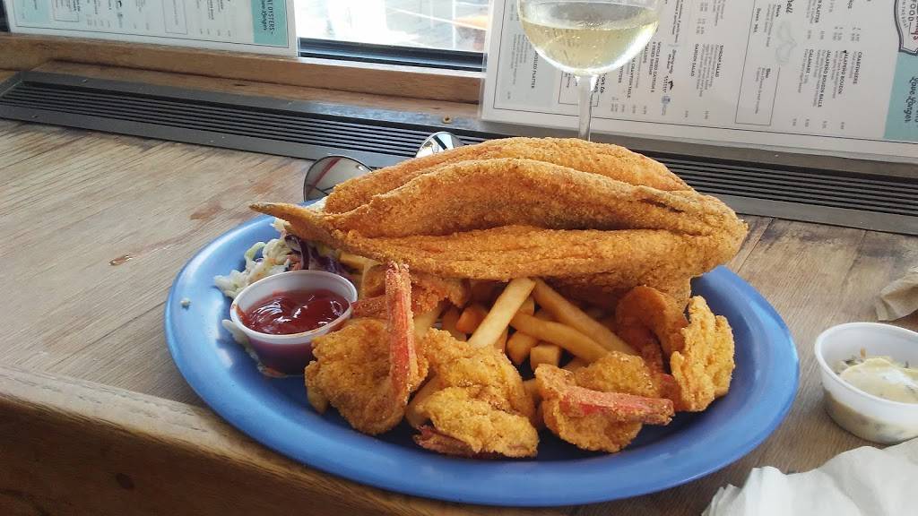 Capt. Bennys Seafood | restaurant | 8253 Gulf Fwy, Houston, TX 77017, USA | 7136430589 OR +1 713-643-0589