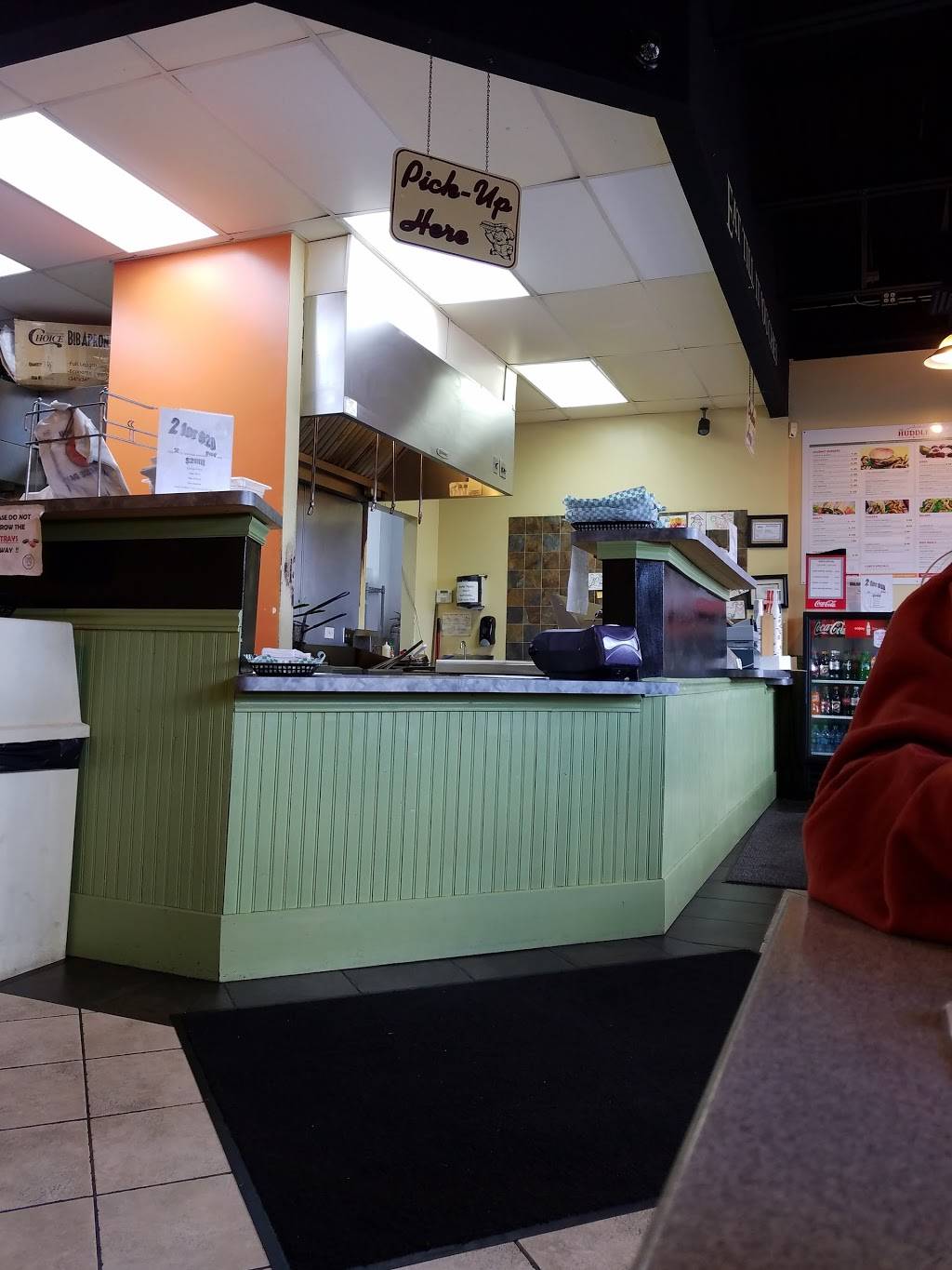 The Huddle Restaurant | restaurant | 817 W Lincoln Hwy, DeKalb, IL 60115, USA | 8157588899 OR +1 815-758-8899