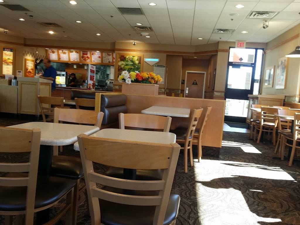 Wendys | restaurant | 12240 Highland Ave, Rancho Cucamonga, CA 91739, USA | 9098997371 OR +1 909-899-7371