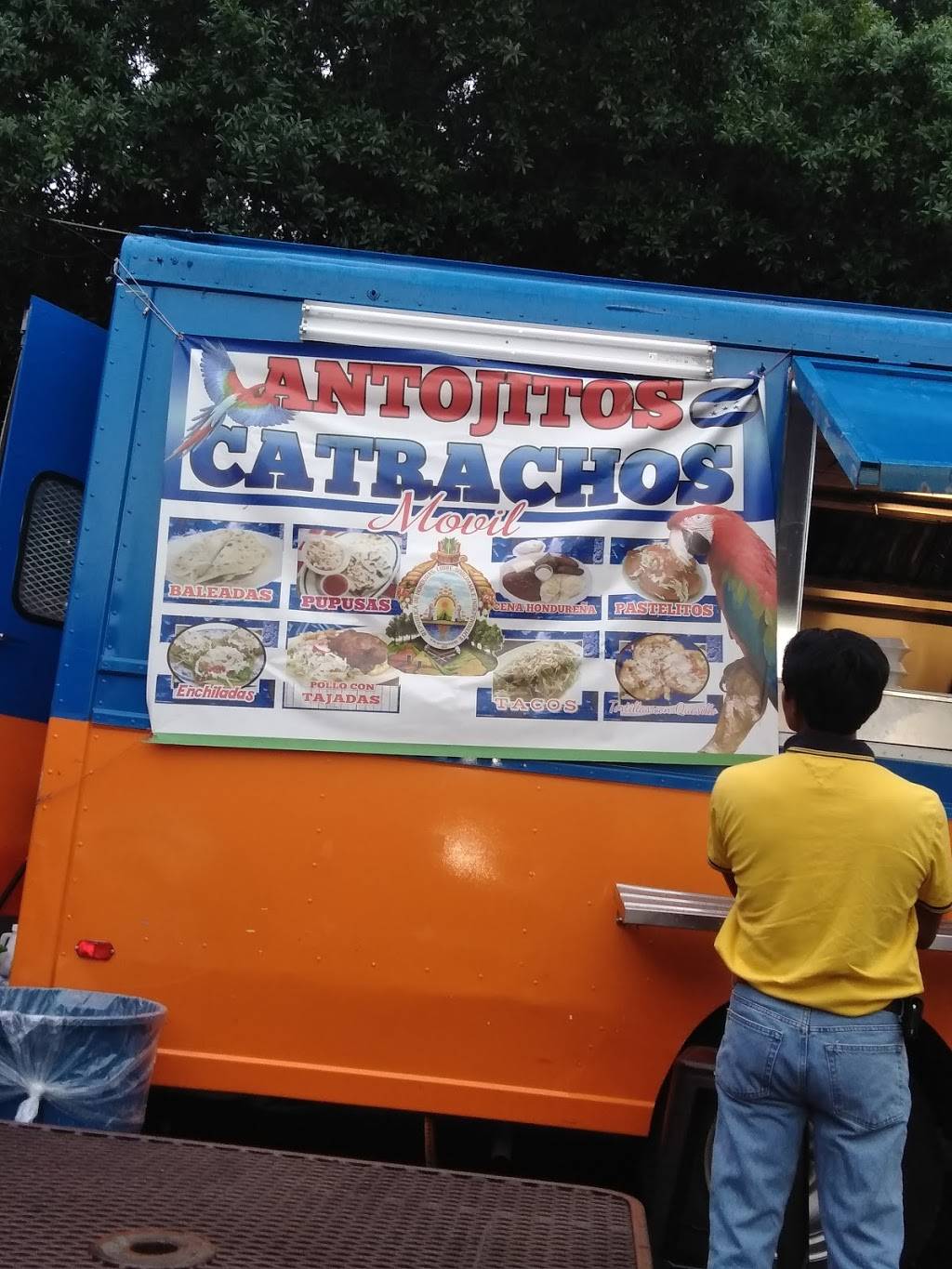 Antojitos Catrachos | restaurant | 5808 Lake Underhill Rd, Orlando, FL 32807, USA | 4072679061 OR +1 407-267-9061