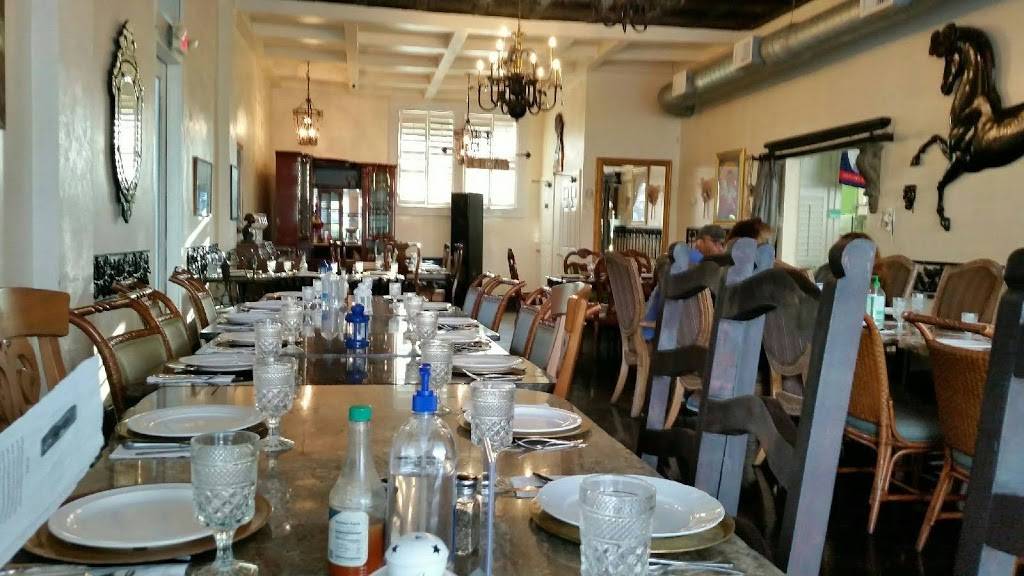 Chiefs Creole Cafe | restaurant | 901 22nd St S, St. Petersburg, FL 33712, USA | 7274988979 OR +1 727-498-8979