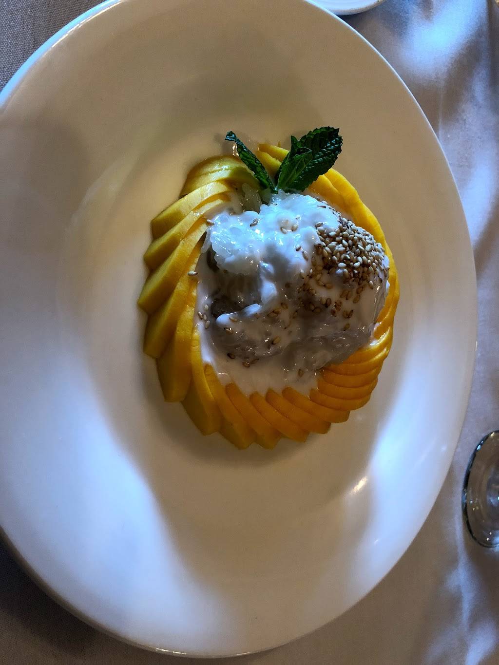 Bua Thai | restaurant | 2633 Bridgeway, Sausalito, CA 94965, USA | 4158879488 OR +1 415-887-9488