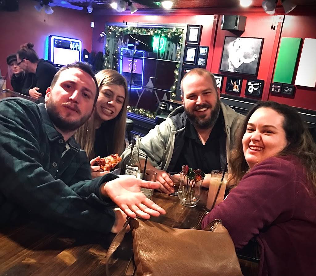 Diggins Irish Pub | restaurant | 3021 Grass Valley Hwy, Auburn, CA 95602, USA | 5305372800 OR +1 530-537-2800