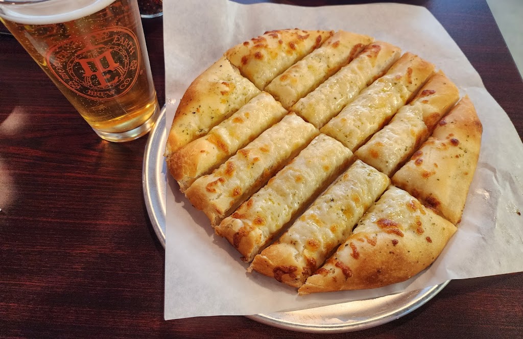 Ruszonis Pizza Caldwell | restaurant | 313 Isaiah Way suite 102, Caldwell, ID 83607, USA | 2084753117 OR +1 208-475-3117