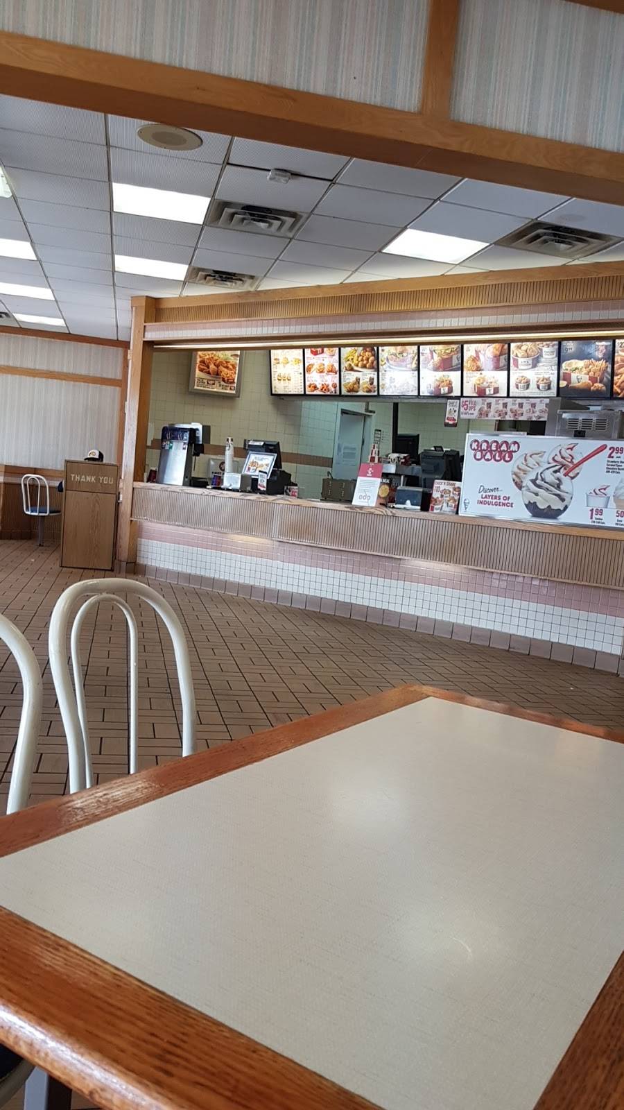 KFC | meal delivery | 1 Steeles Ave E, Brampton, ON L6W 4J4, Canada | 9054529851 OR +1 905-452-9851