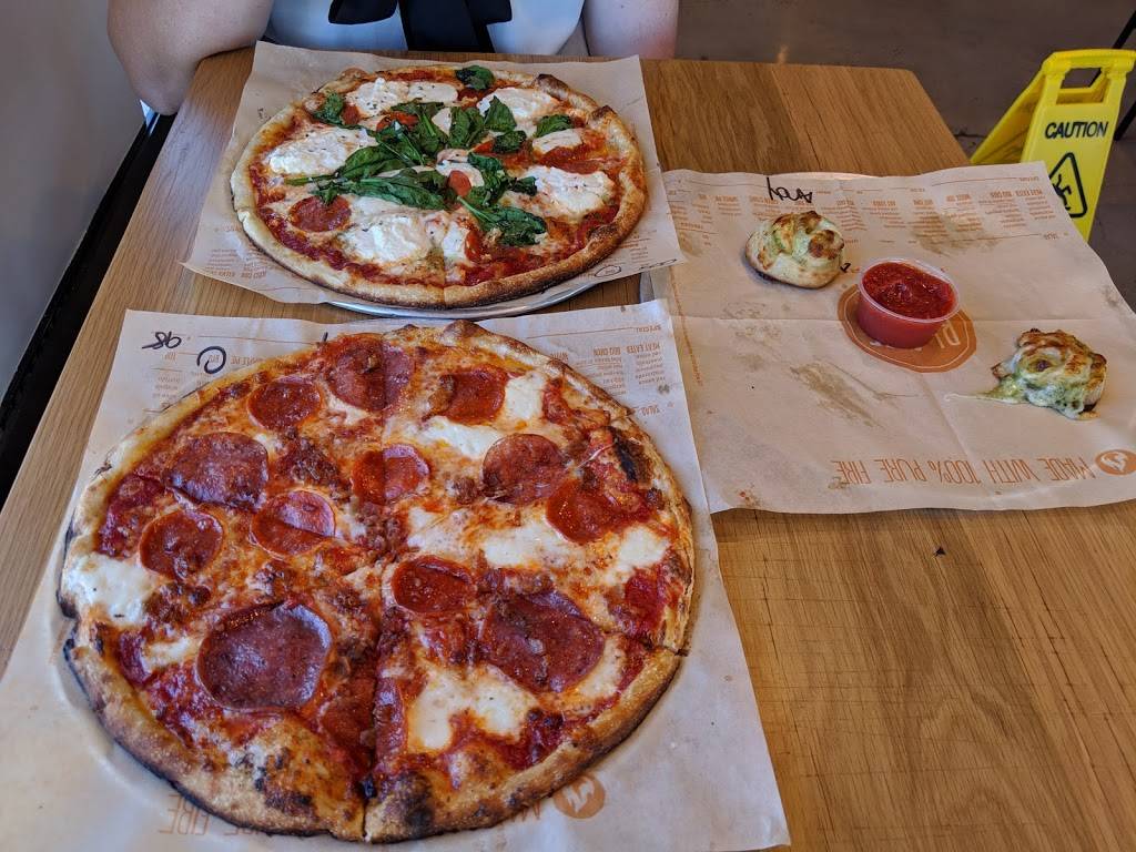 Blaze Pizza | meal takeaway | 915 Military Cutoff Rd, Wilmington, NC 28405, USA | 9105301760 OR +1 910-530-1760