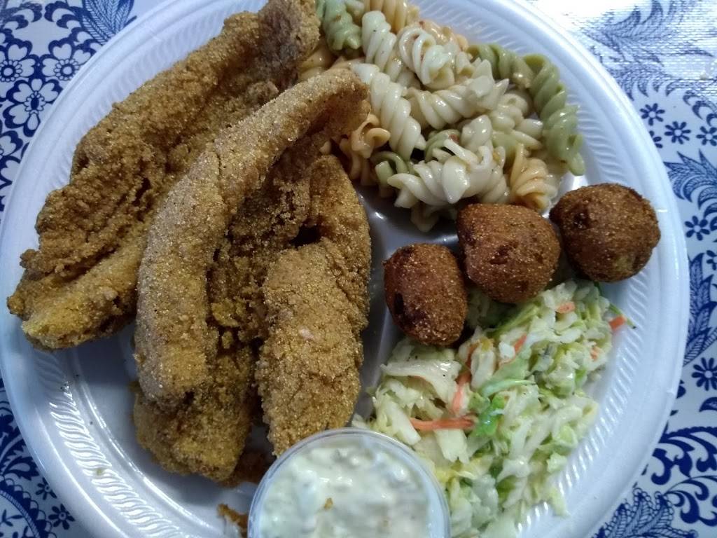 Uncle Larrys Restaurant | restaurant | 8210 Apison Pike, Ooltewah, TN 37363, USA | 4234982979 OR +1 423-498-2979