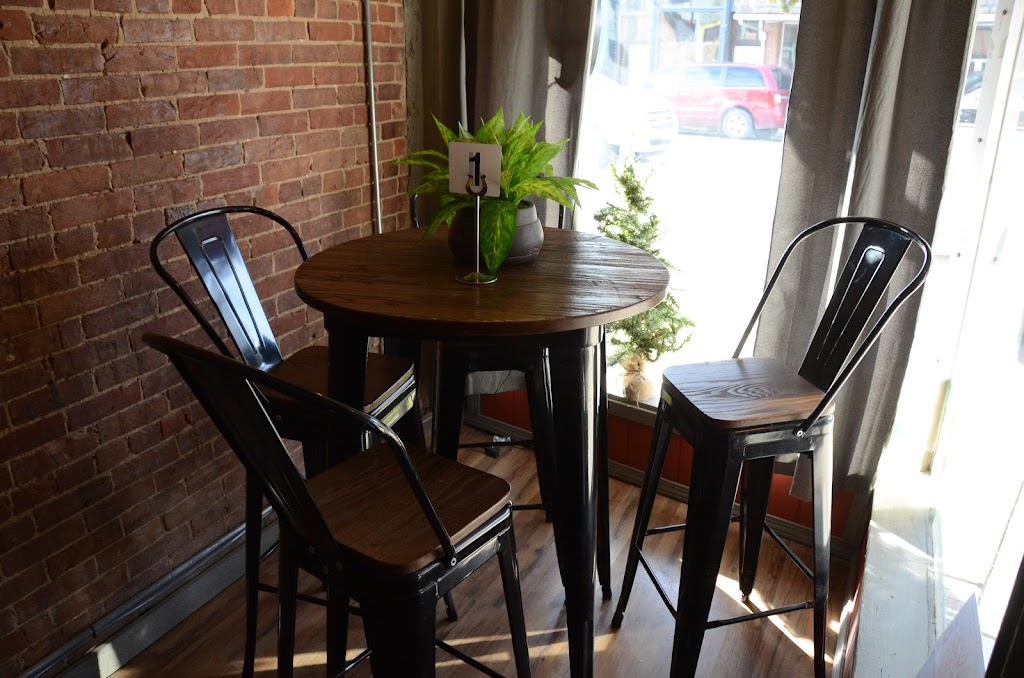 Maddie’s on Main | restaurant | 106 N Main St, Monroe City, MO 63456, USA | 5737356150 OR +1 573-735-6150