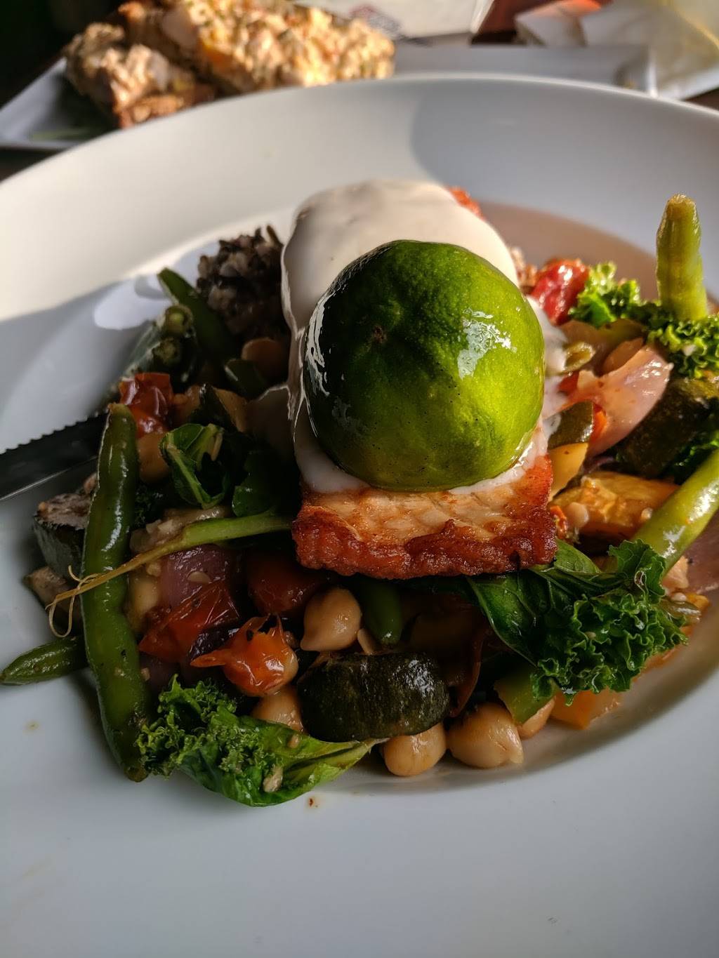 The Pavilion at the Hilton Garden Inn | restaurant | 101 South Commercial Street, Manchester, NH 03101, USA | 6036692222 OR +1 603-669-2222