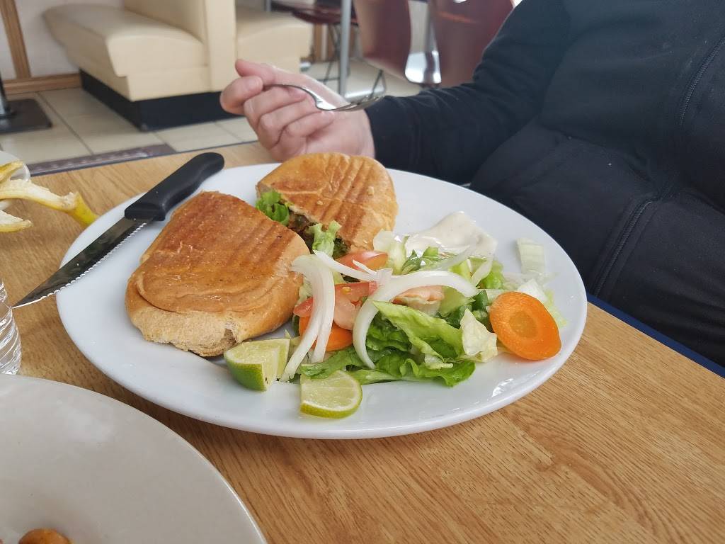 Ginevra Cafe | restaurant | 2285 Morse Rd, Columbus, OH 43229, USA | 6144754880 OR +1 614-475-4880