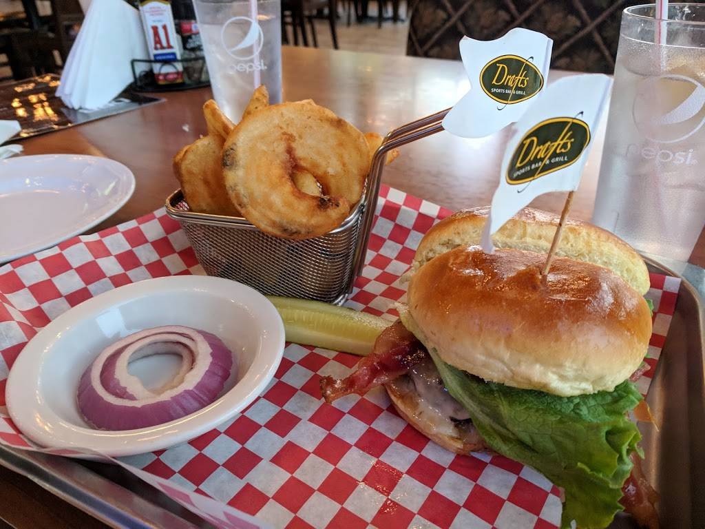Drafts Burger Bar | restaurant | 240 River Rd, Gatlinburg, TN 37738, USA | 8654365161 OR +1 865-436-5161