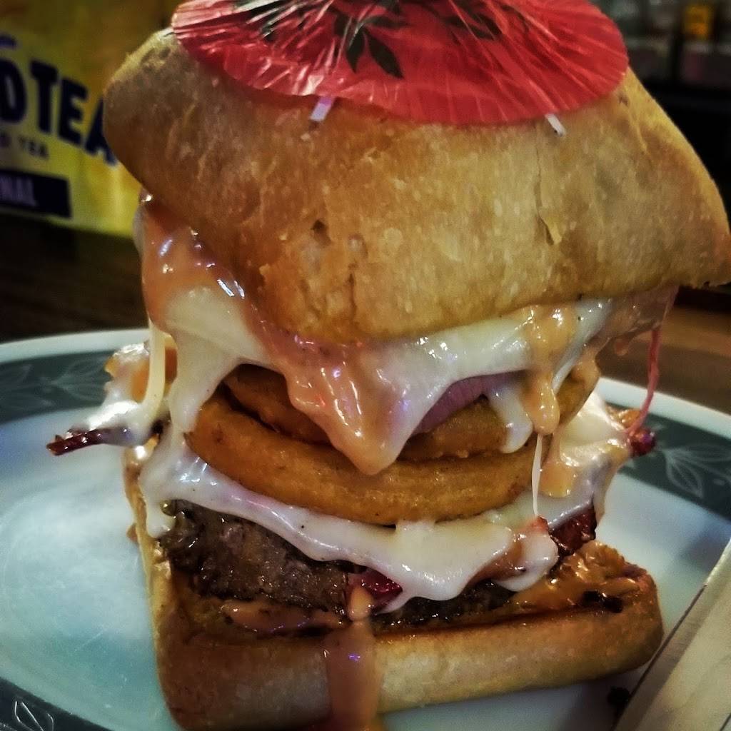 The Horseshoe Saloon | restaurant | 1901 10th Ave, Monroe, WI 53566, USA | 6084266434 OR +1 608-426-6434