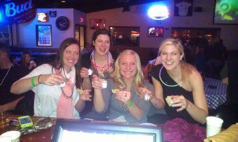 Spikers Sports & Spirits | restaurant | 20227 Husker Dr, Gretna, NE 68028, USA | 4023324466 OR +1 402-332-4466