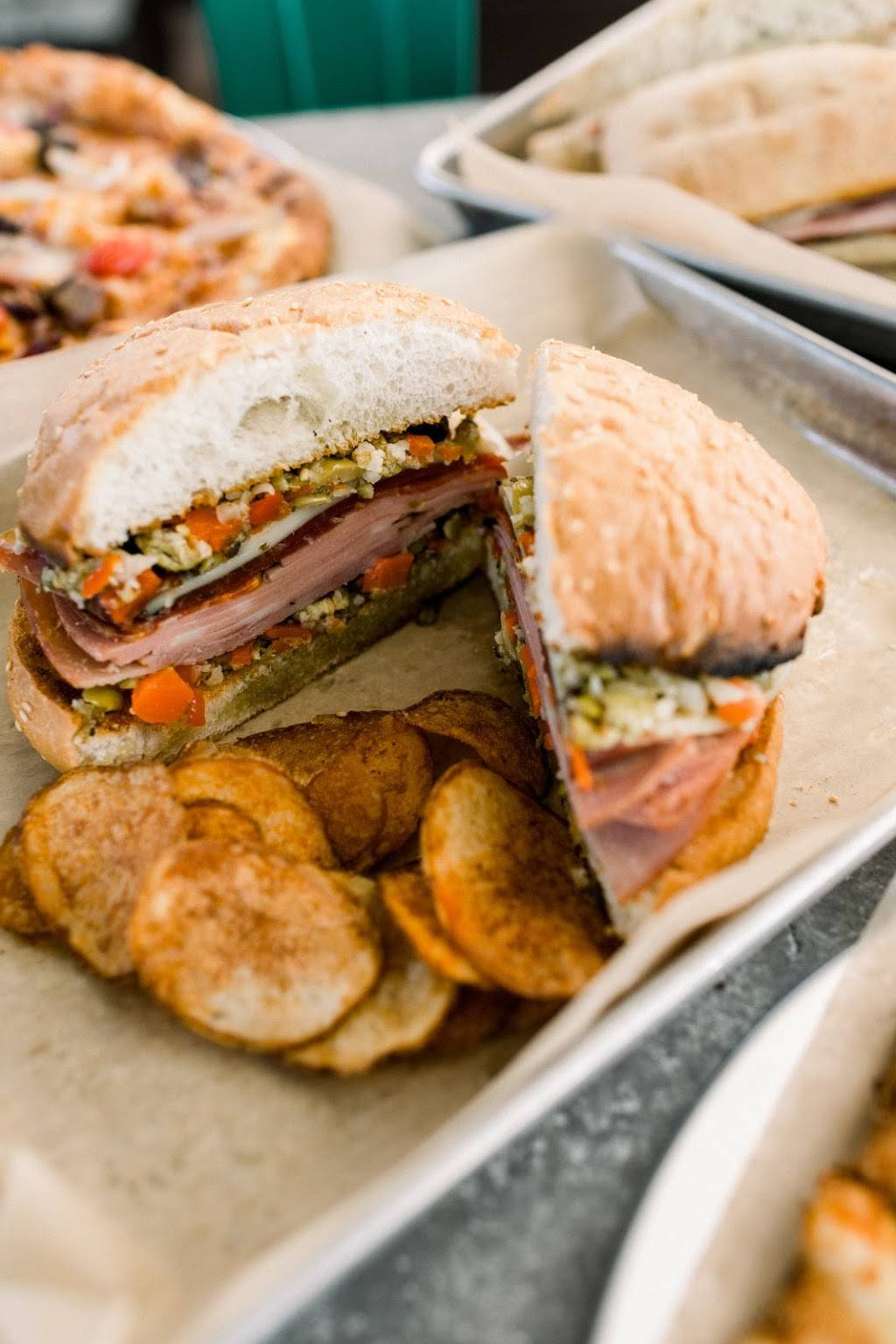 Pour House Pizza and Beer Garden | restaurant | 505 W Thomas St, Hammond, LA 70401, USA | 9854023826 OR +1 985-402-3826