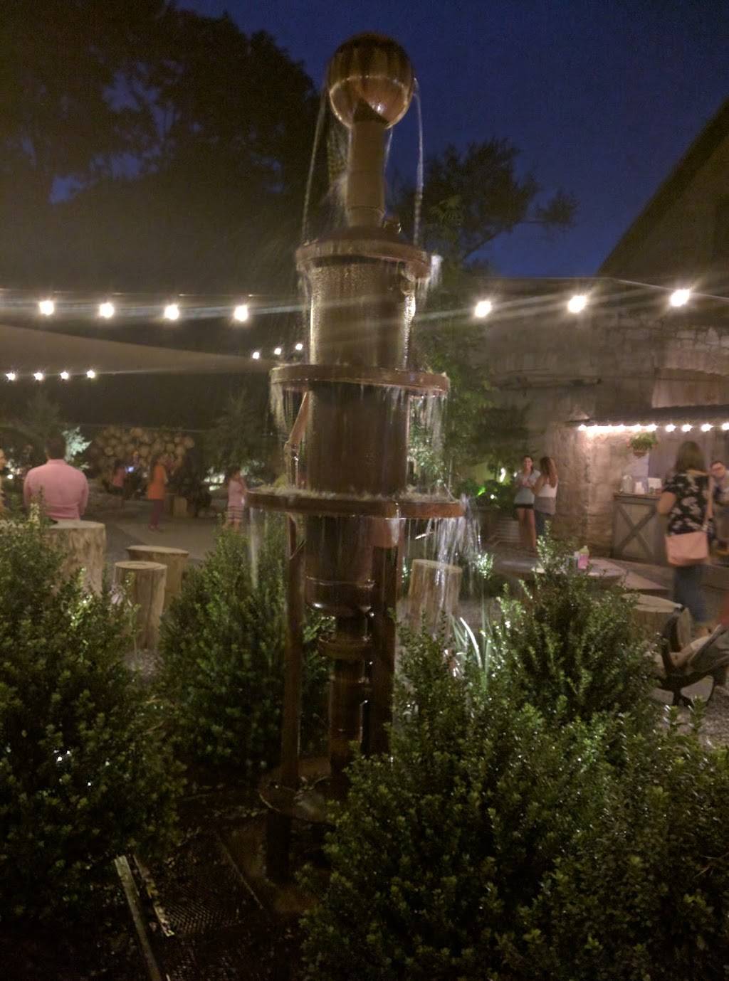 The Creamery of Kennett Square | restaurant | 401 Birch St, Kennett Square, PA 19348, USA | 4847327040 OR +1 484-732-7040