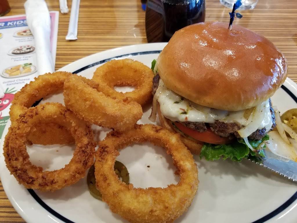 IHOP | restaurant | 150 SE Alices Rd, Waukee, IA 50263, USA | 5155183449 OR +1 515-518-3449