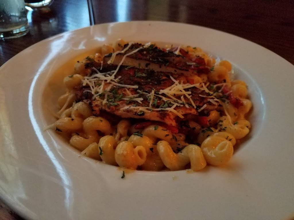 Murphys Landing Bar and Grille | restaurant | 6 S Broad St, Middletown, OH 45044, USA | 5136498867 OR +1 513-649-8867