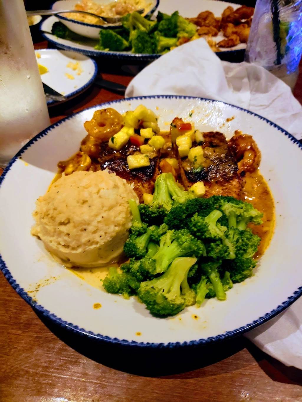 Red Lobster | restaurant | 7750 Winchester Rd, Memphis, TN 38125, USA | 9017599045 OR +1 901-759-9045