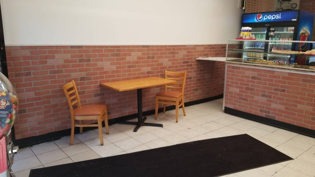 Three Brothers Pizzeria | restaurant | 189 Broad St, Staten Island, NY 10304, USA | 7187272682 OR +1 718-727-2682