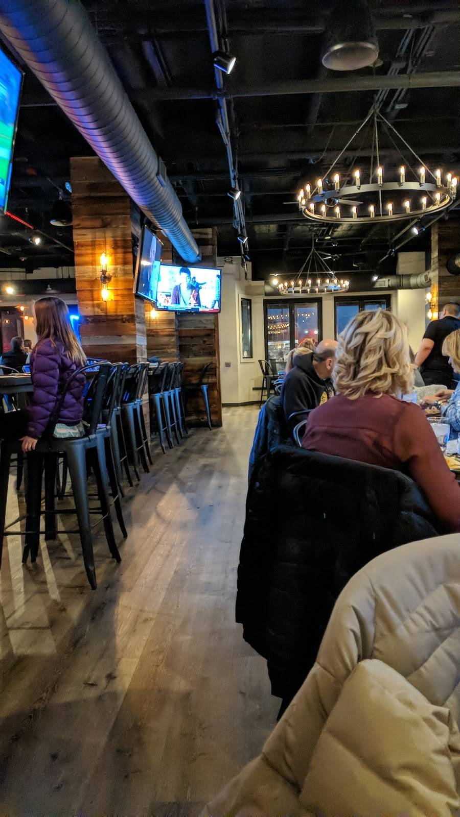 Nobel House | restaurant | 421 N Main St, Glen Ellyn, IL 60137, USA | 6305472180 OR +1 630-547-2180