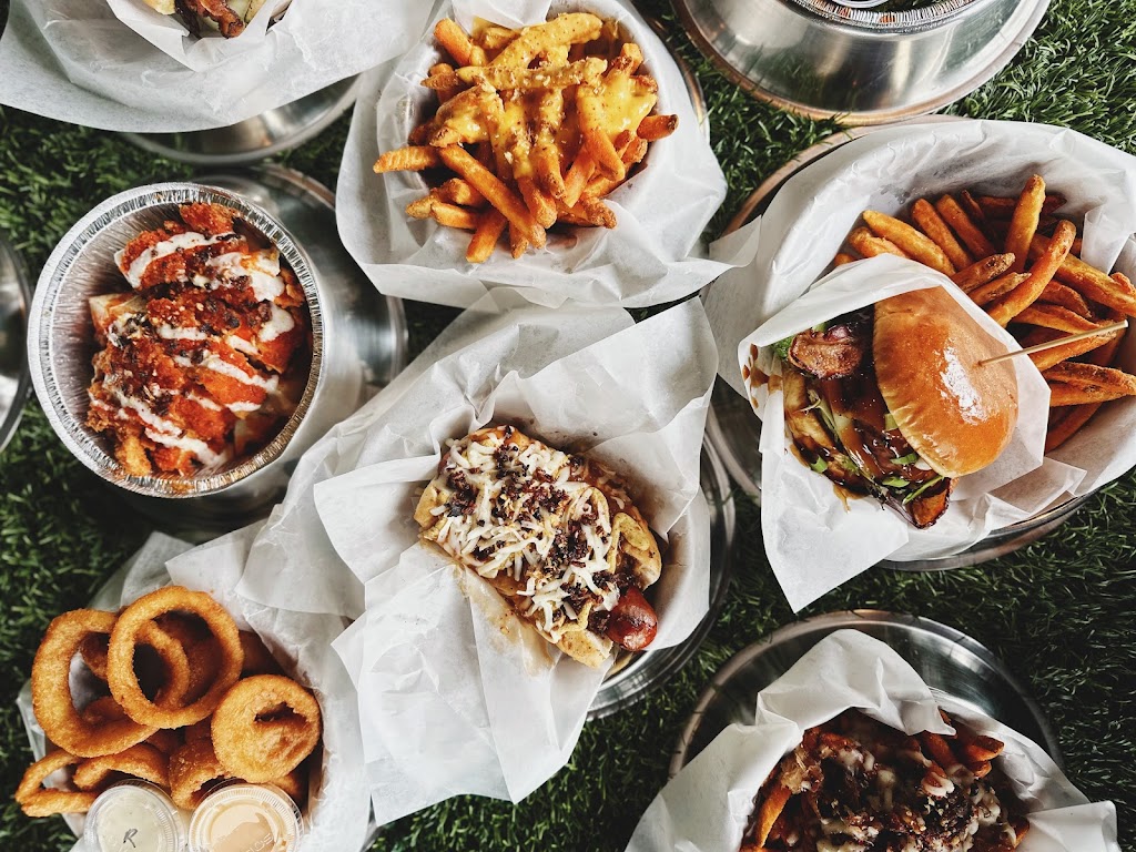 DAWG PARK South Barrington | restaurant | 100 W Higgins Rd suite L60, South Barrington, IL 60010, USA | 2246999999 OR +1 224-699-9999