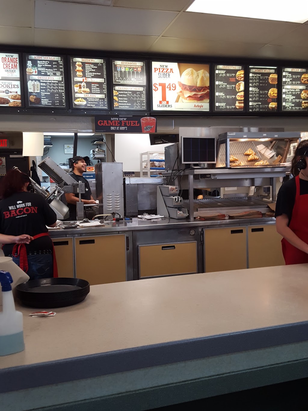 Arbys | meal takeaway | 3332 Gulf Breeze Pkwy, Gulf Breeze, FL 32561, USA | 8509348000 OR +1 850-934-8000