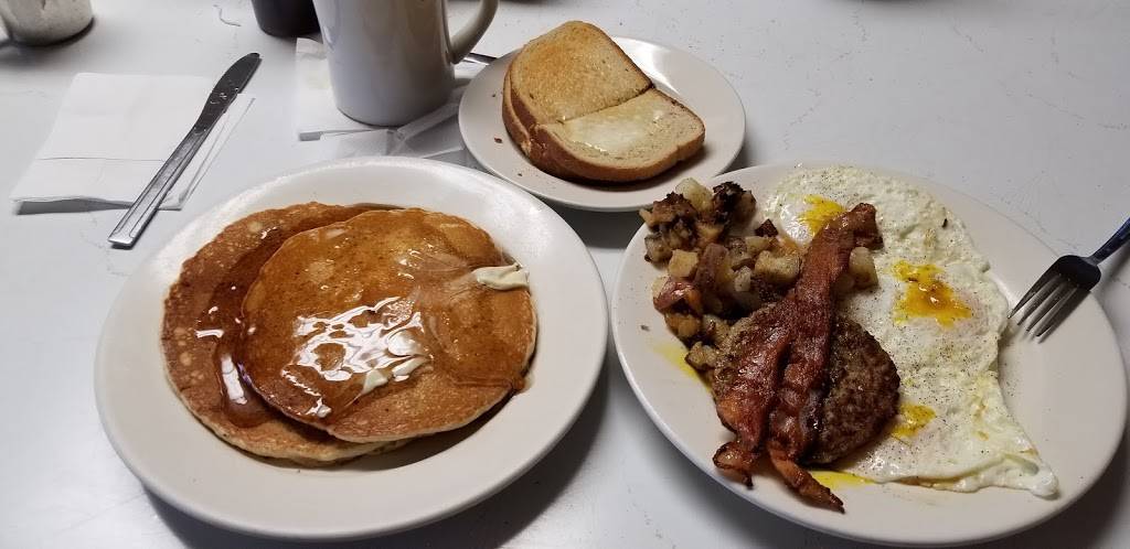 Lollys Hut | meal takeaway | 1290 Old Country Rd, Riverhead, NY 11901, USA | 6317277020 OR +1 631-727-7020