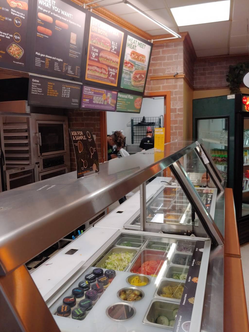 Subway | restaurant | 9303 Mentor Ave, Mentor, OH 44060, USA | 4402550020 OR +1 440-255-0020