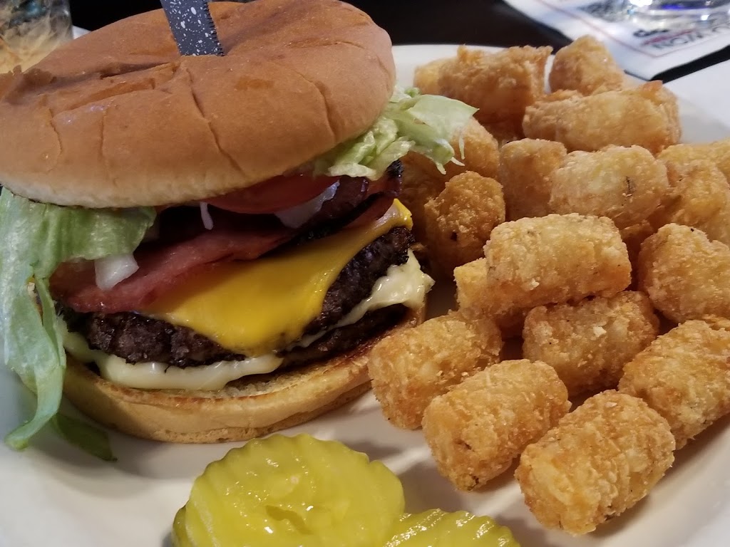 Hideout Saloon | restaurant | 219 Fir St, La Grande, OR 97850, USA | 5416638229 OR +1 541-663-8229