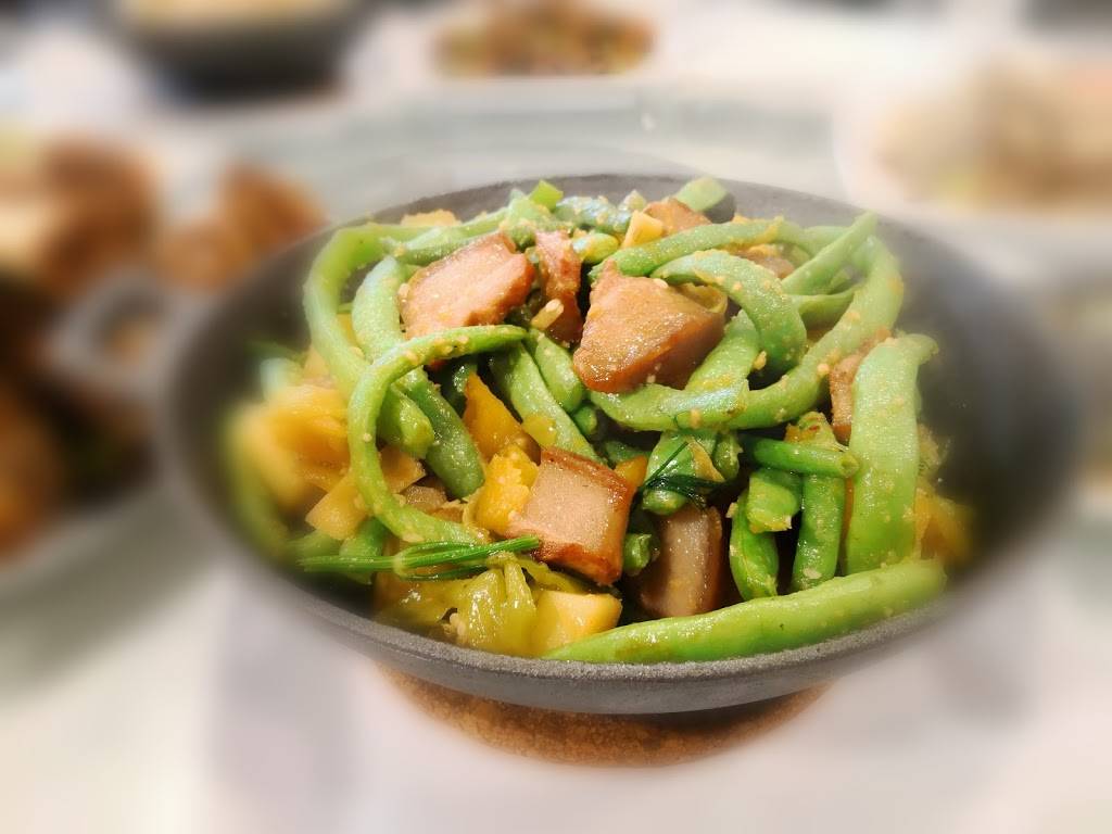 Mr. Gao Restaurant 高老庄 | meal delivery | 1170 Burnhamthorpe Rd W Unit 18 19, Mississauga, ON L5C 4E6, Canada | 9057661882 OR +1 905-766-1882