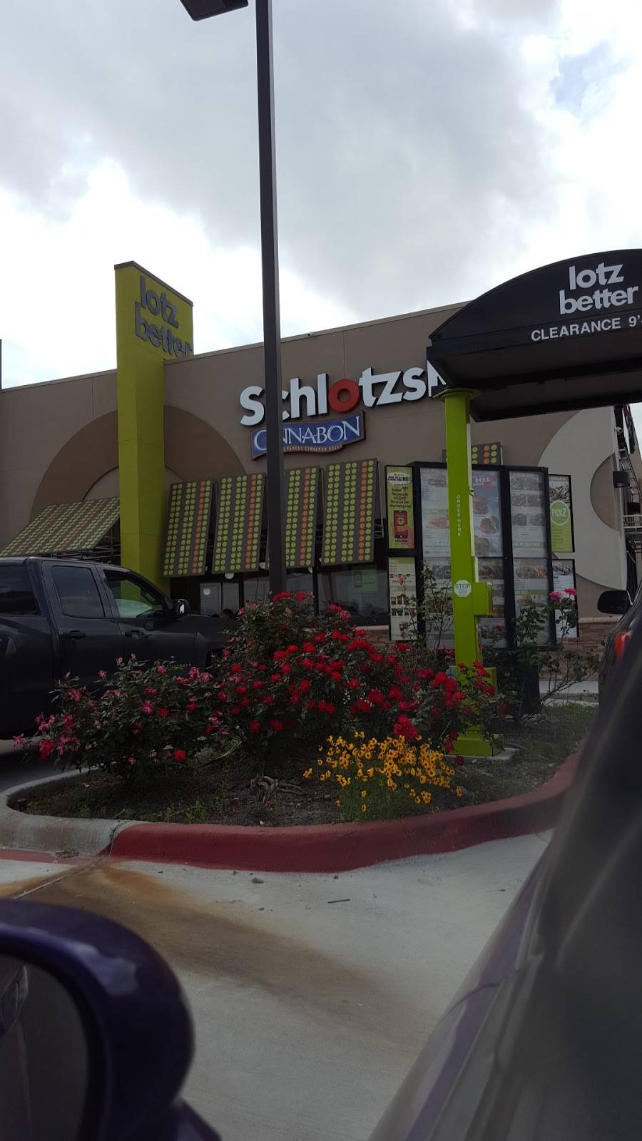 Schlotzskys | restaurant | 1104 N Sam Houston Pkwy E C, Houston, TX 77032, USA | 2812271465 OR +1 281-227-1465