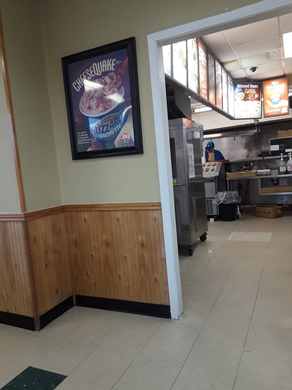 Dairy Queen Store | restaurant | 602 N Fwy Service Rd, Huntsville, TX 77340, USA | 9364361780 OR +1 936-436-1780