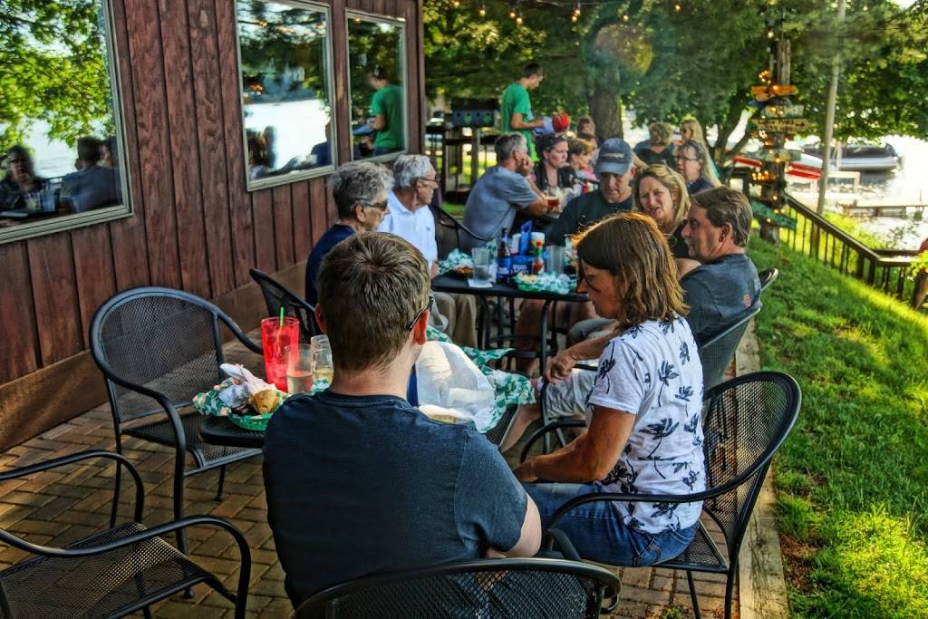 Meisters Cedar Lake Grill and Bar | restaurant | 1176 County Rd H, New Richmond, WI 54017, USA | 7152487012 OR +1 715-248-7012