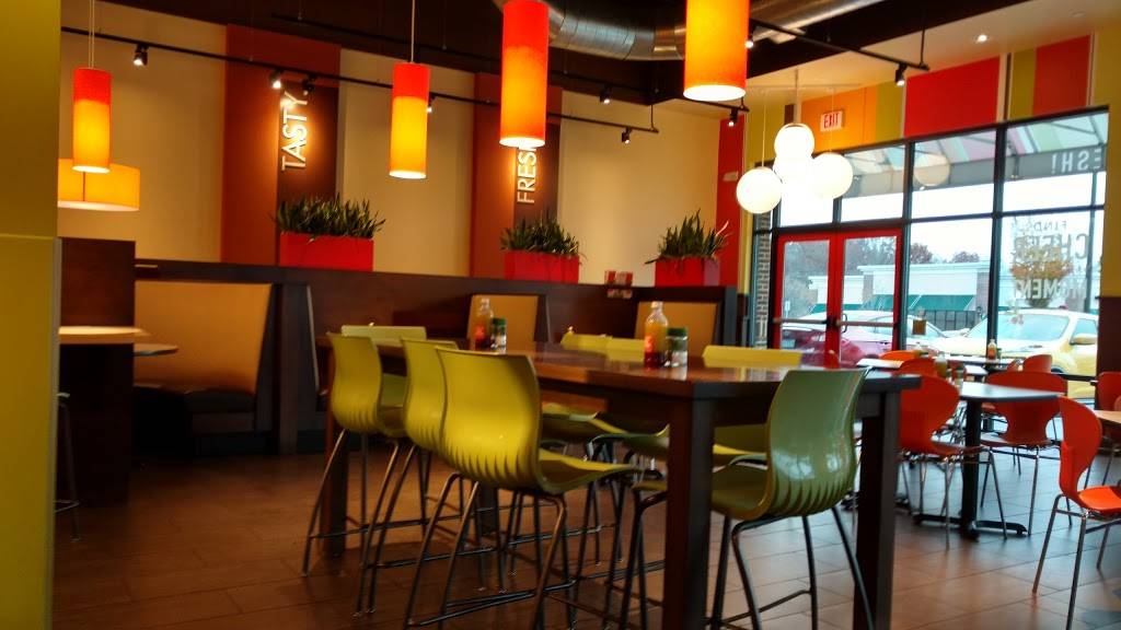 Zoës Kitchen | restaurant | 3901 Old Forest Rd Suite G701, Lynchburg, VA 24501, USA | 4343851901 OR +1 434-385-1901