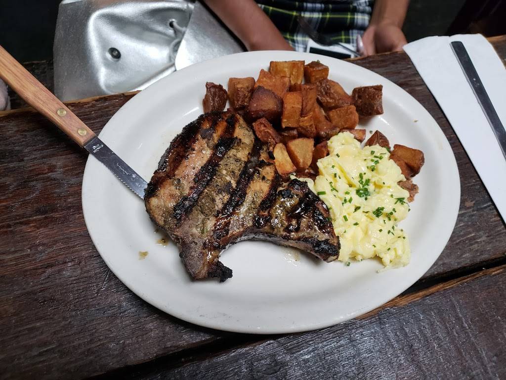 Black Swan | restaurant | 1048 Bedford Ave, Brooklyn, NY 11205, USA | 7187834744 OR +1 718-783-4744