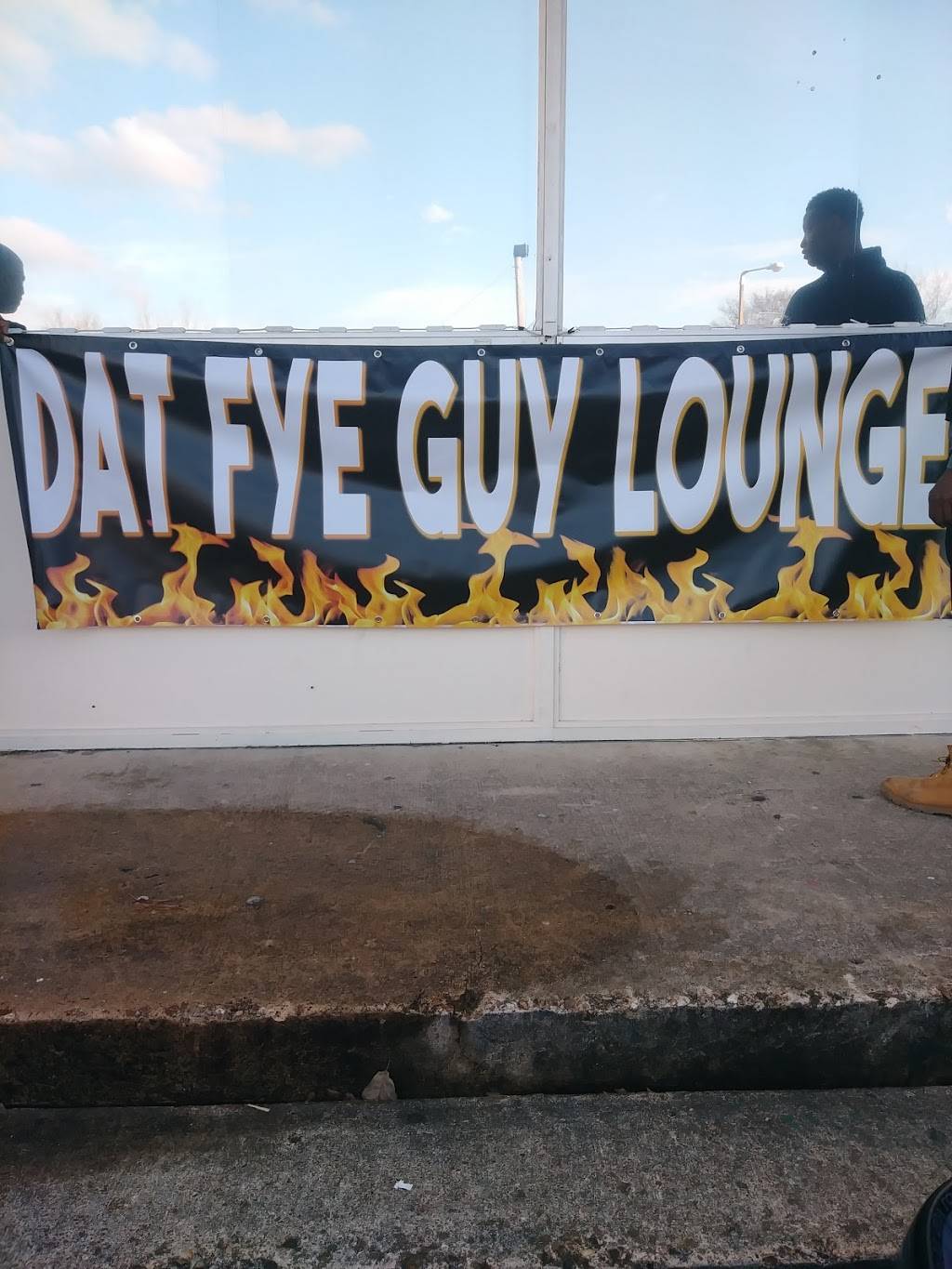 DAT FYE????GUY LOUNGE | restaurant | 4363 S 3rd St, Memphis, TN 38109, USA | 9013479805 OR +1 901-347-9805