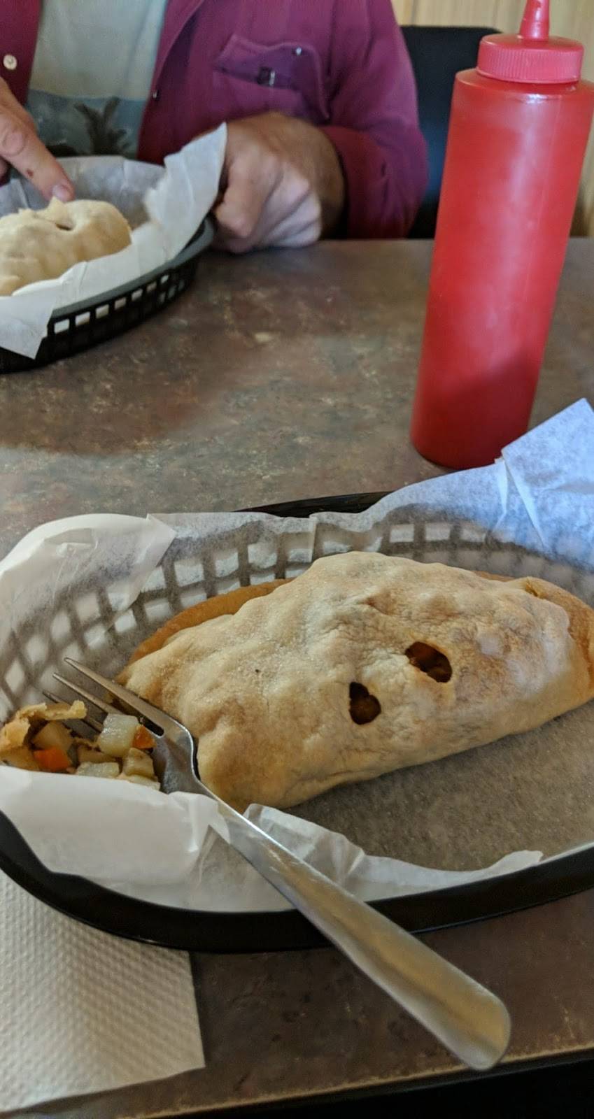 Joes Pasty Shop | bakery | 116 W Aurora St, Ironwood, MI 49938, USA | 9069324412 OR +1 906-932-4412