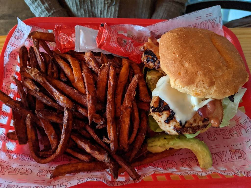 HiFi Clydes Nashville | restaurant | 1700 Church St, Nashville, TN 37203, USA | 6154322928 OR +1 615-432-2928