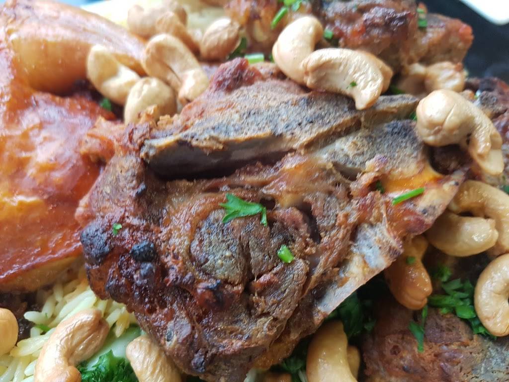 Mandy Restaurant | restaurant | 1705 Wyandotte St W, Windsor, ON N9B 1J2, Canada | 5192587000 OR +1 519-258-7000