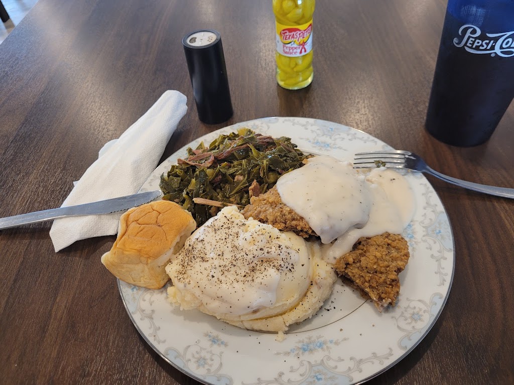 The Lunch Room | restaurant | 481 S John Sims Pkwy, Valparaiso, FL 32580, USA | 8508423253 OR +1 850-842-3253