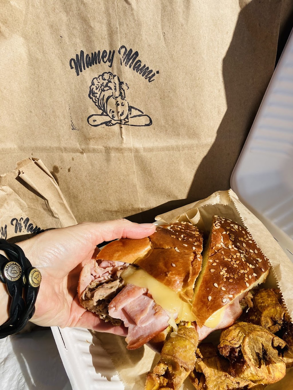 Mamey Mami | restaurant | 16711 Hawthorne Blvd, Lawndale, CA 90260, USA | 5625167498 OR +1 562-516-7498