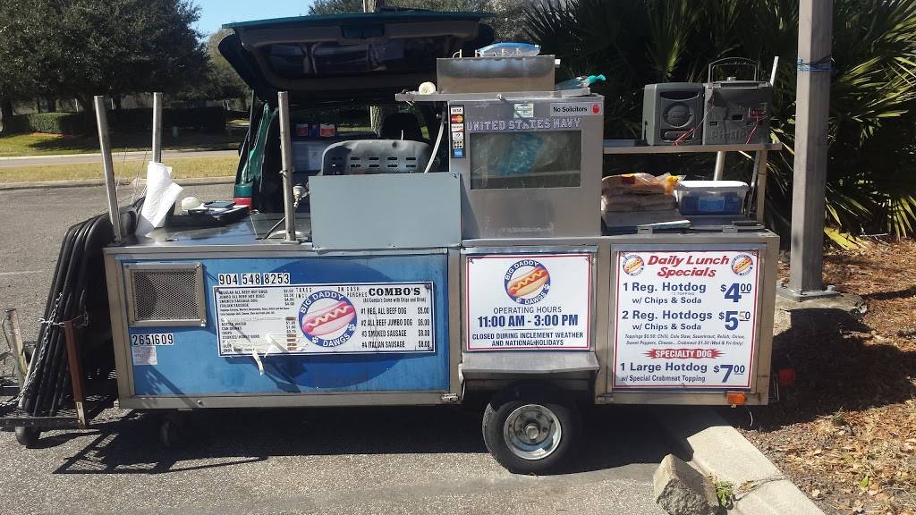 Big Daddy Dawgs | restaurant | 13340 International Pkwy, Jacksonville, FL 32218, USA | 9045488253 OR +1 904-548-8253