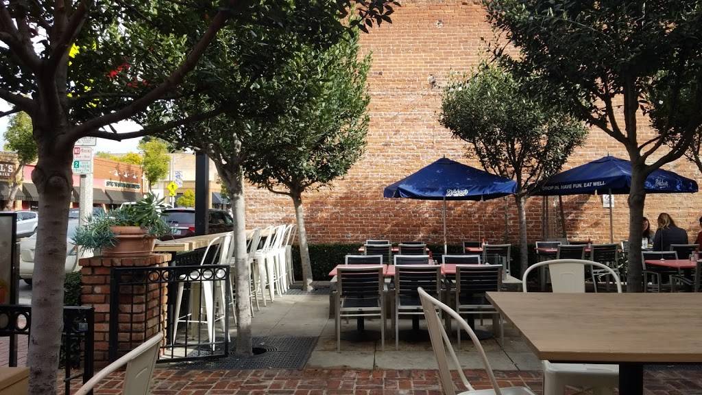 Buttermilk Fried Chicken | restaurant | 238 W Chapman Ave #100, Orange, CA 92866, USA | 7149419124 OR +1 714-941-9124